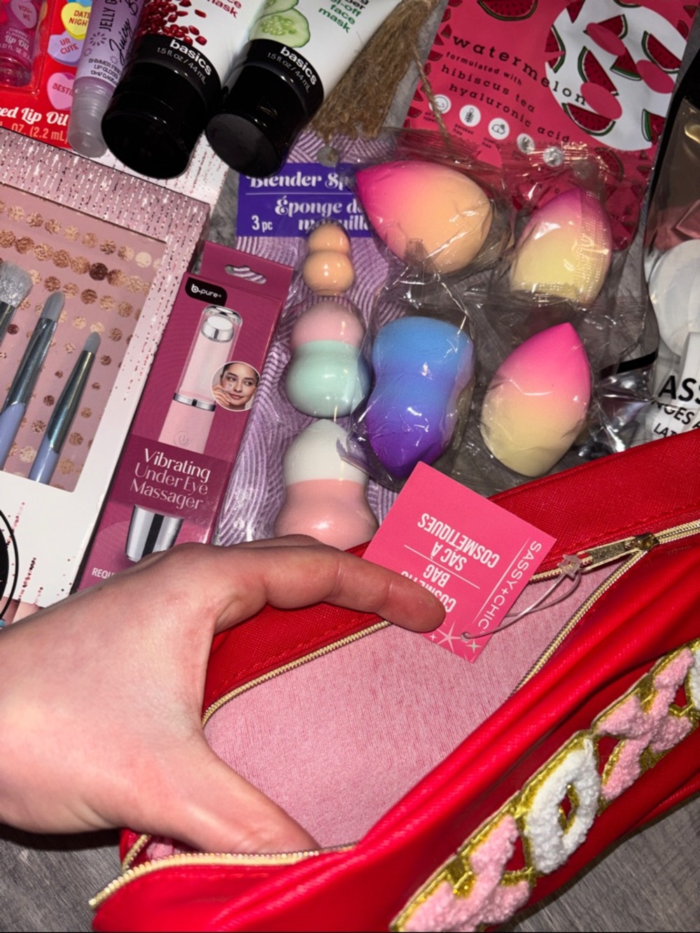 Assorted Beauty Essentials - Picture 5 of 5